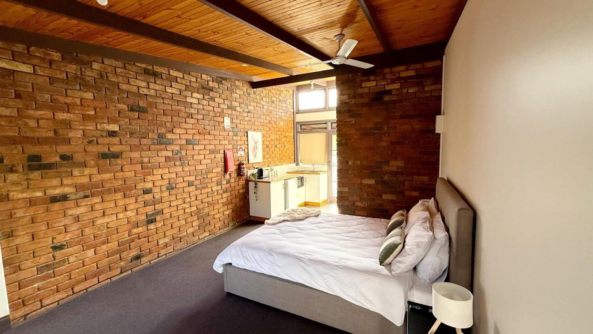 Colonial Bank Motel Omeo ภายนอก รูปภาพ
