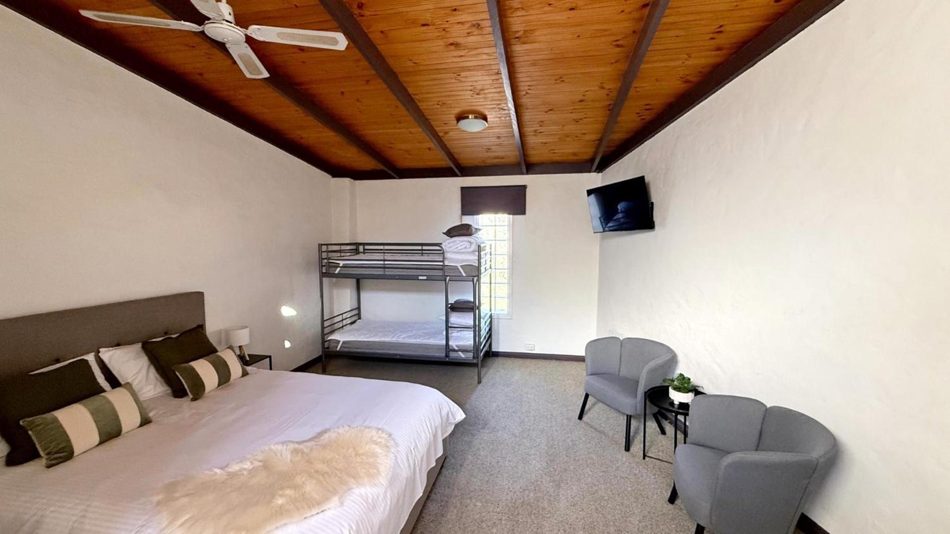 Colonial Bank Motel Omeo ภายนอก รูปภาพ