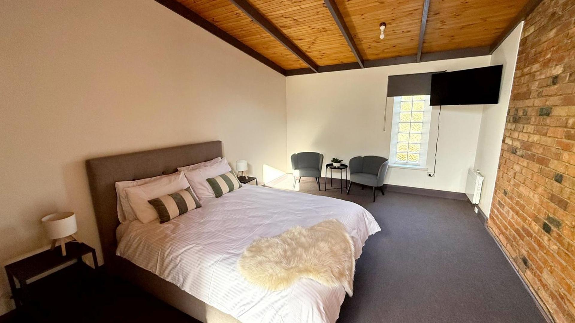 Colonial Bank Motel Omeo ภายนอก รูปภาพ