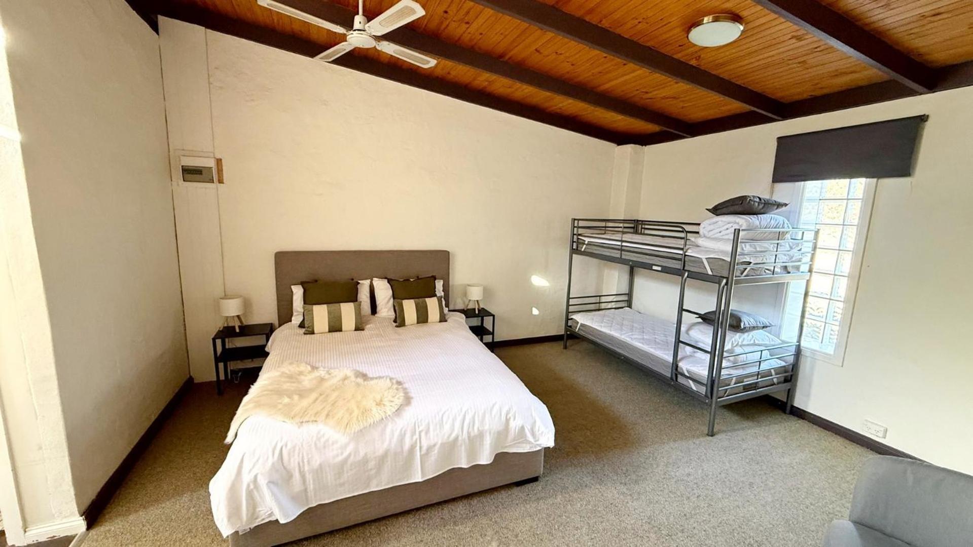 Colonial Bank Motel Omeo ภายนอก รูปภาพ