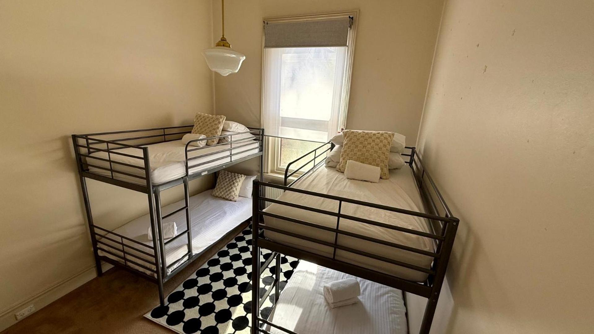 Colonial Bank Motel Omeo ภายนอก รูปภาพ